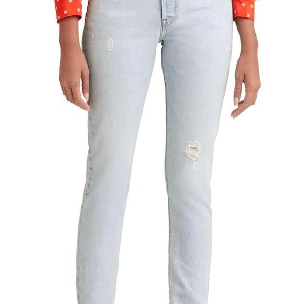 Levi’s 501 Lightly Distressed Straight Leg